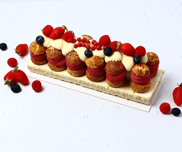 Profiteroles fruits rouges