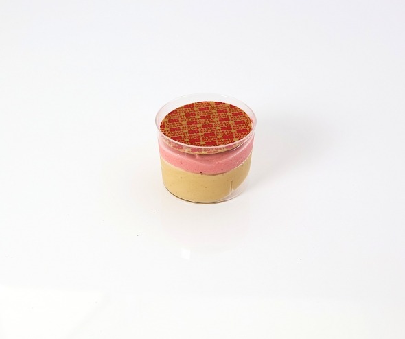 Petit Pot Pistache Fraise avec crème glacée pistache, sorbet fraise et pistaches caramélisées