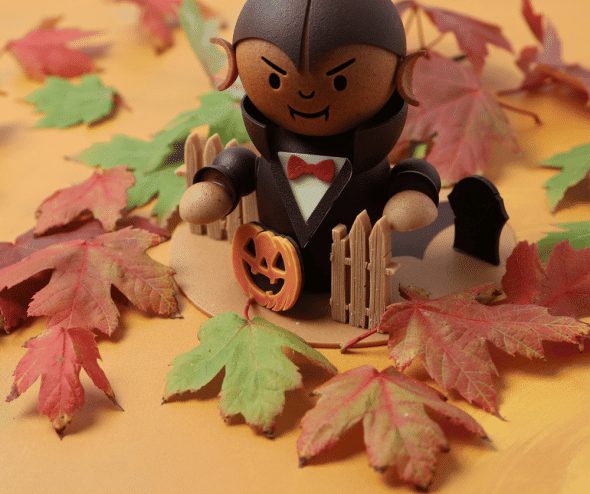 Montage Dracula en chocolat noir, blond et blanc pour Halloween, réalisé par la Maison Alban Guilmet.